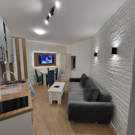 Harmony Suites Sajmiste Εξωτερικό φωτογραφία